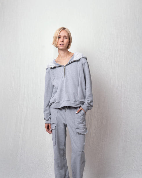 POLERA DE ALGODÓN EMBARAZO & LACTANCIA CAPUCHA GRIS