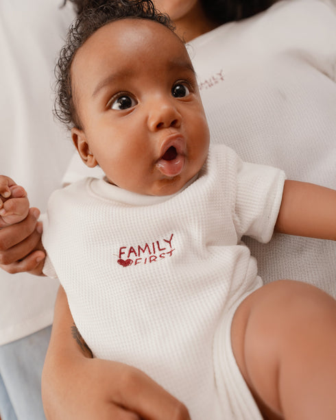 POLO MATCH DE ALGODÓN PARA BEBÉ GENDERLESS
